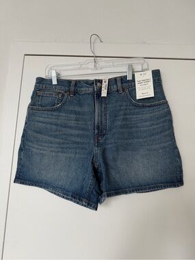 Madewell The Perfect Jean Short in Medium Blue Wash